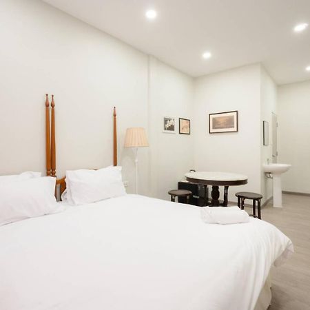 Hidden Dragon V Yaowarat Road Apartment Банкок Екстериор снимка