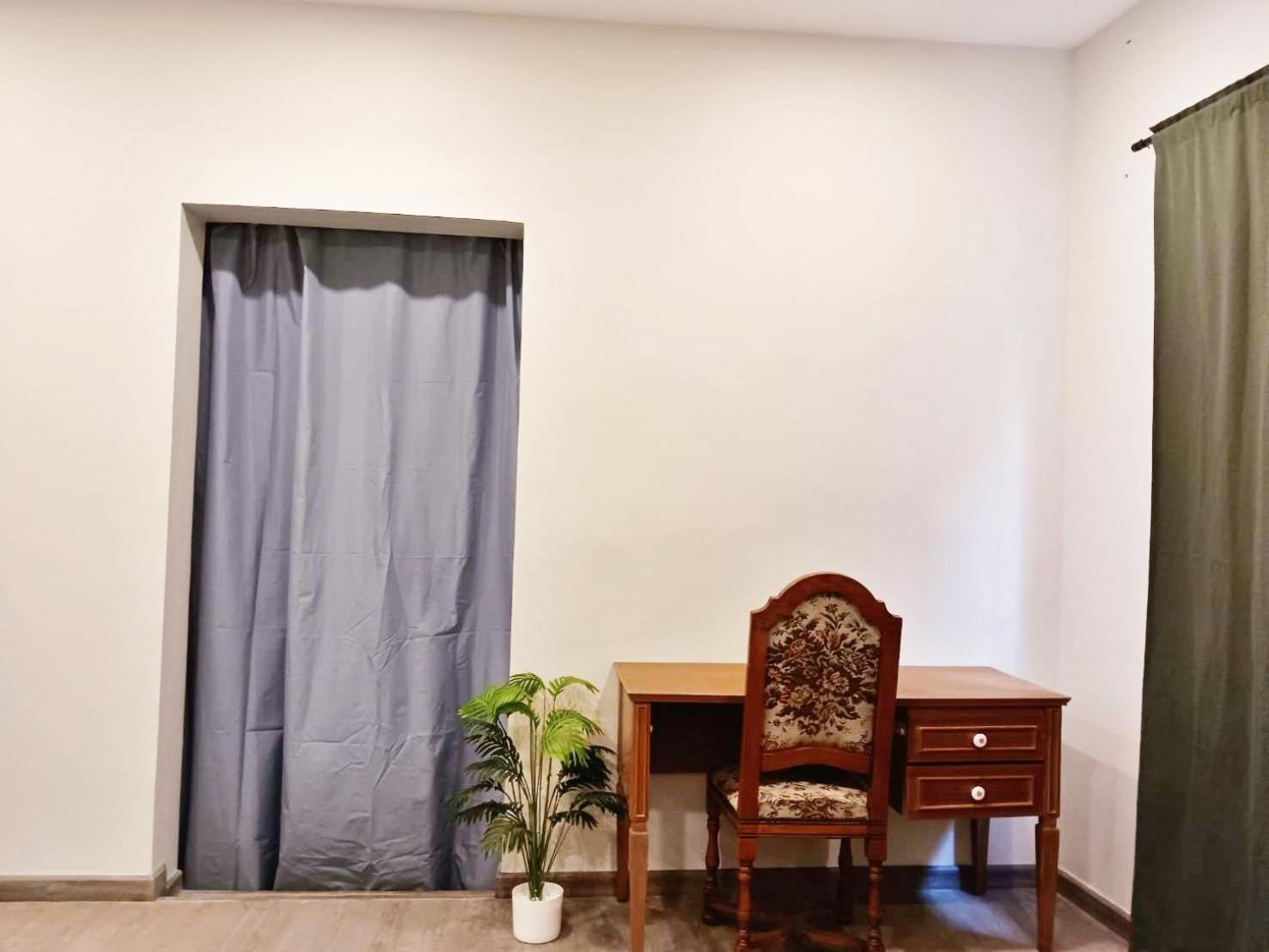 Hidden Dragon V Yaowarat Road Apartment Банкок Екстериор снимка