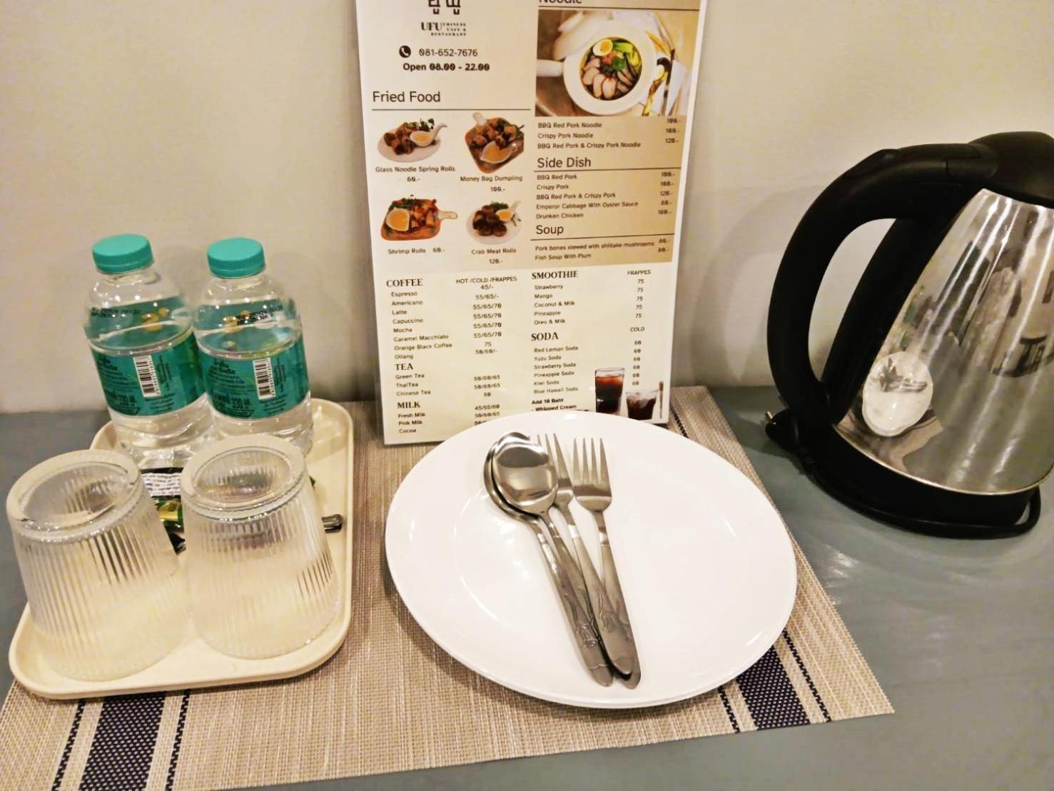 Hidden Dragon V Yaowarat Road Apartment Банкок Екстериор снимка