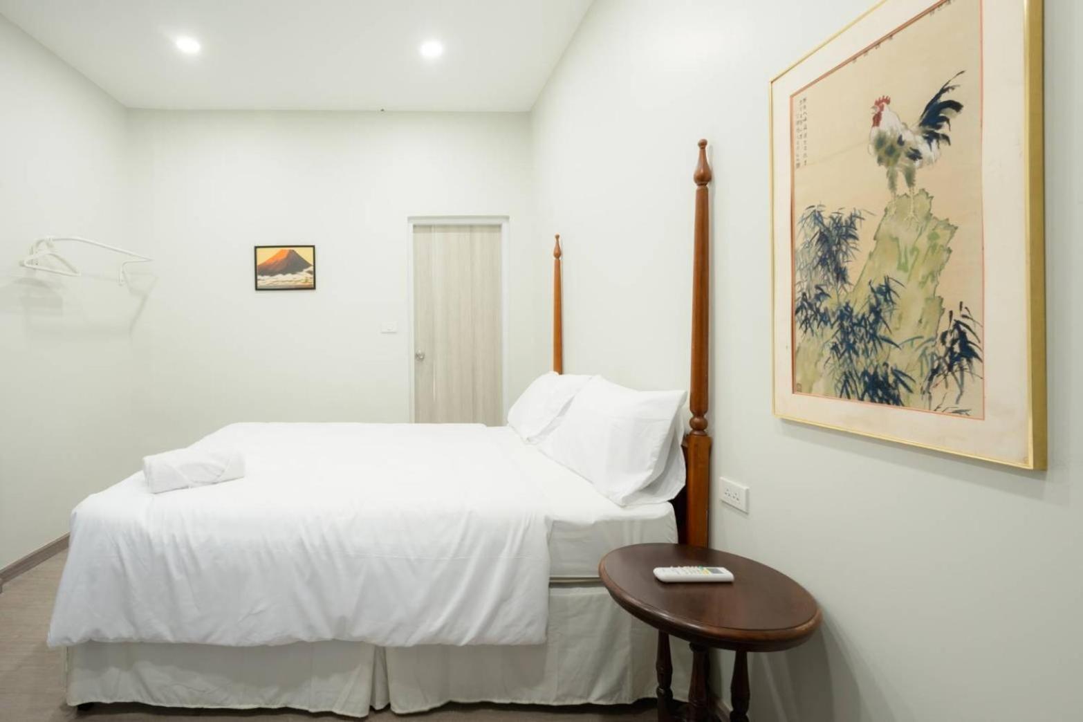 Hidden Dragon V Yaowarat Road Apartment Банкок Екстериор снимка
